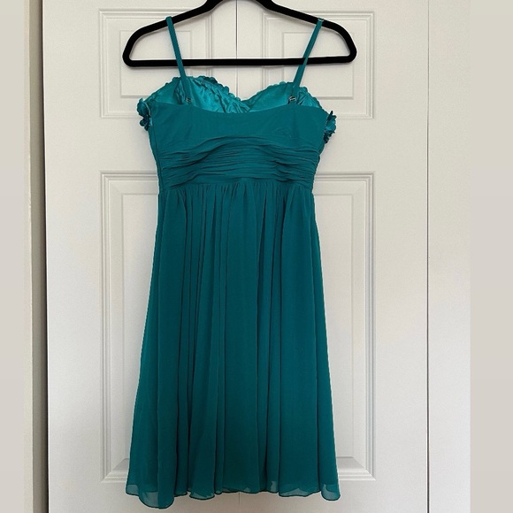 Teal Sleeveless Dress with Floral Accents - Picture 4 of 4